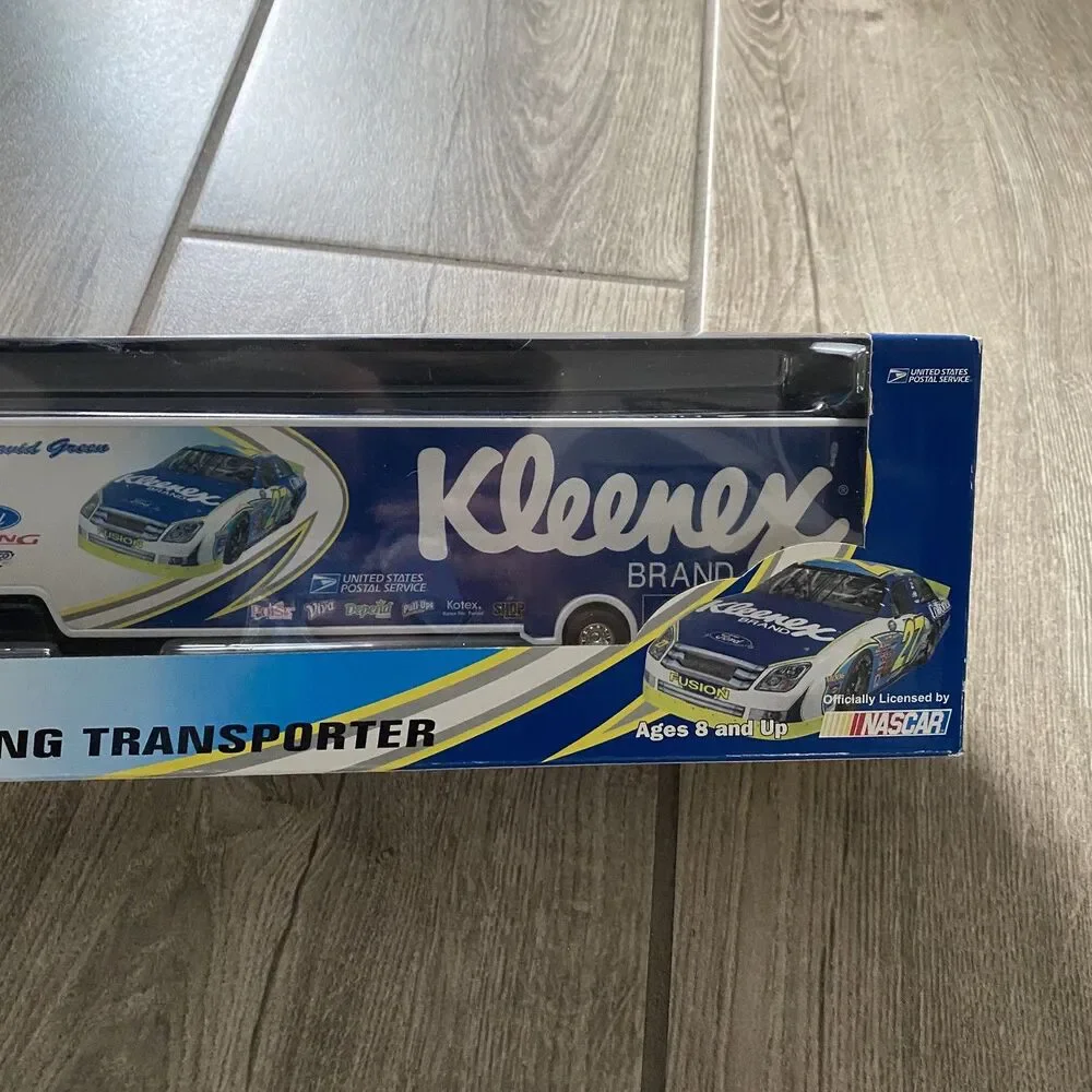 NASCAR #27 USPS Kleenex Hauler Racing Transporter Truck Trailer 1:64 Motorsports